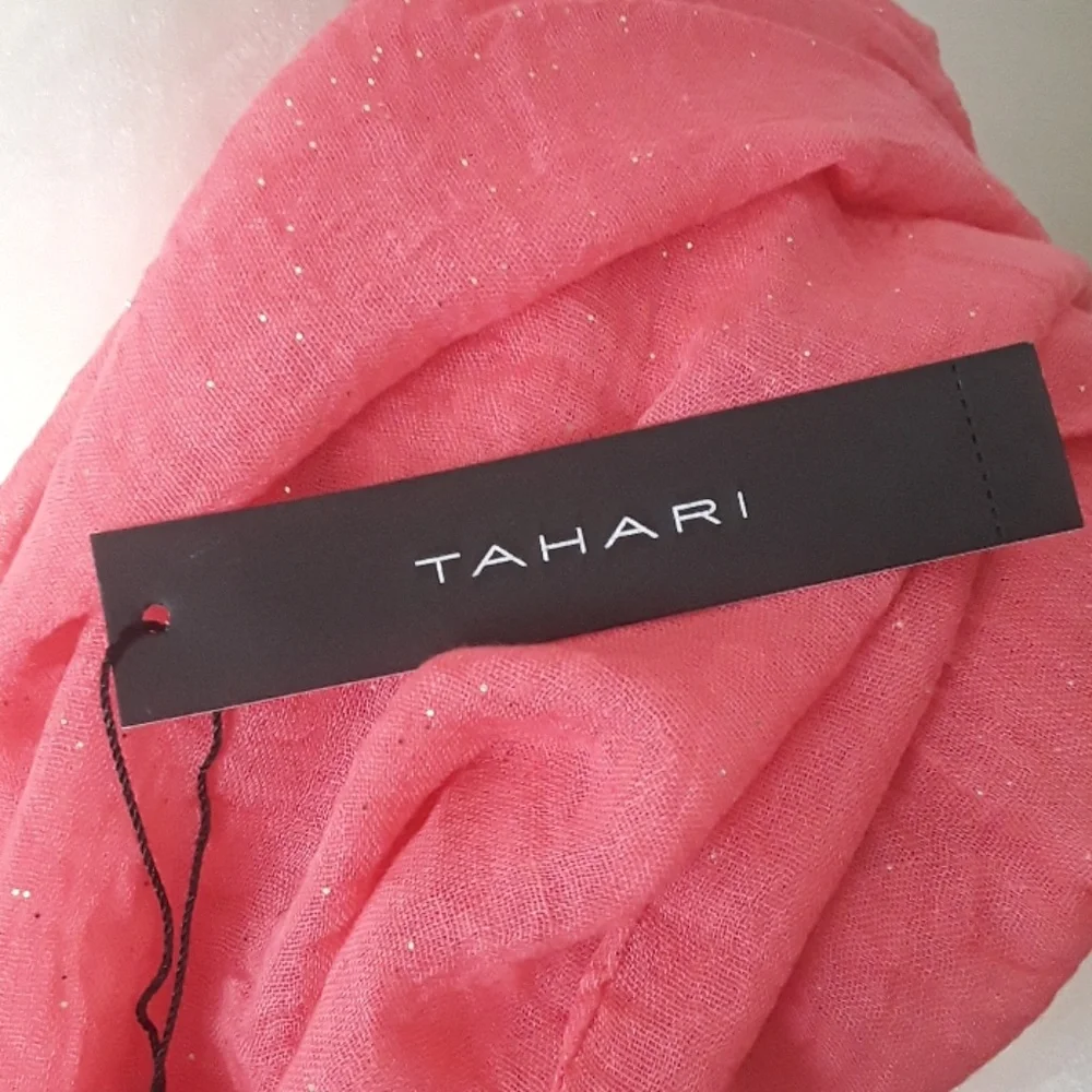 🌹Tahari Pink Sparkle Oblong Scarf